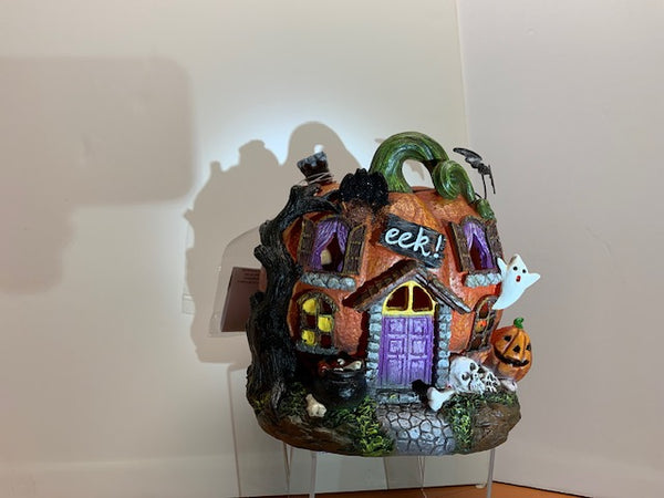 Lighted Halloween Pumpkin House
